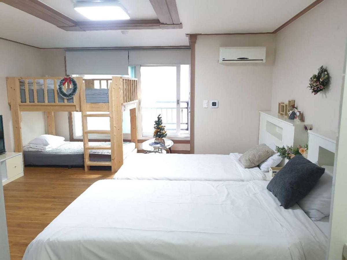 Hy Choi Hostel Seogwipo Ngoại thất bức ảnh