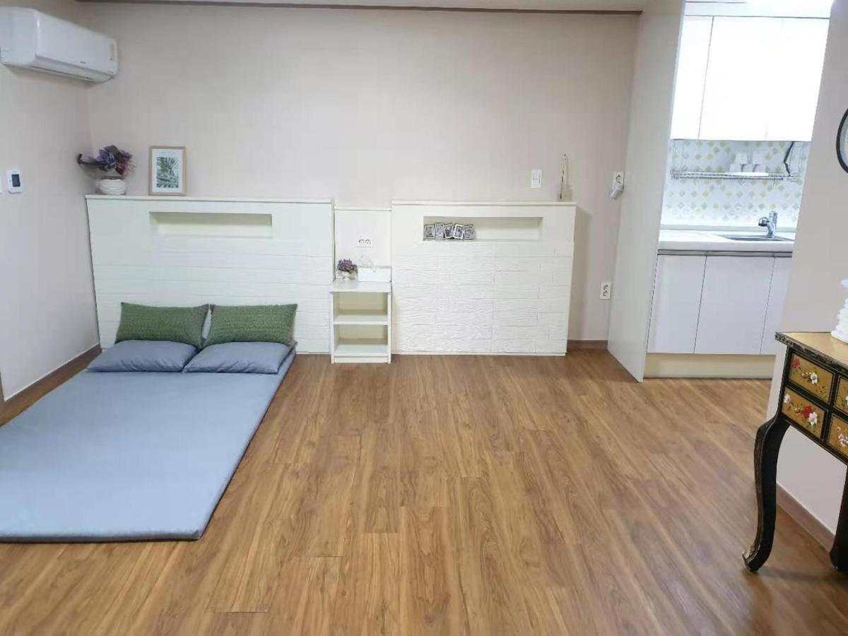 Hy Choi Hostel Seogwipo Ngoại thất bức ảnh