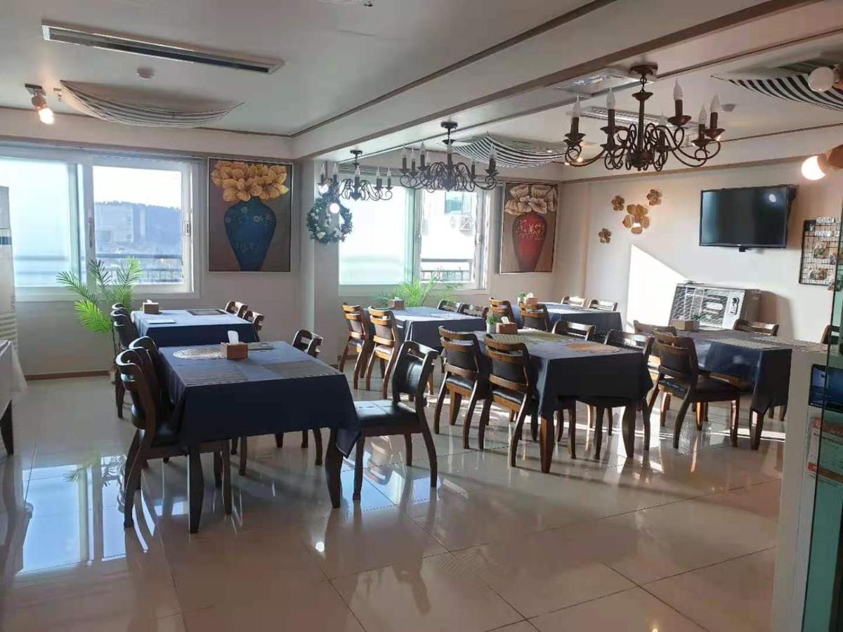 Hy Choi Hostel Seogwipo Ngoại thất bức ảnh
